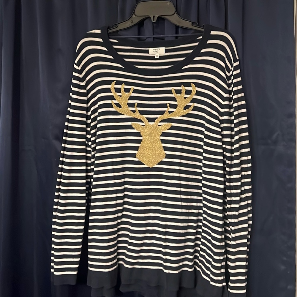 Crown and Ivy Sweater